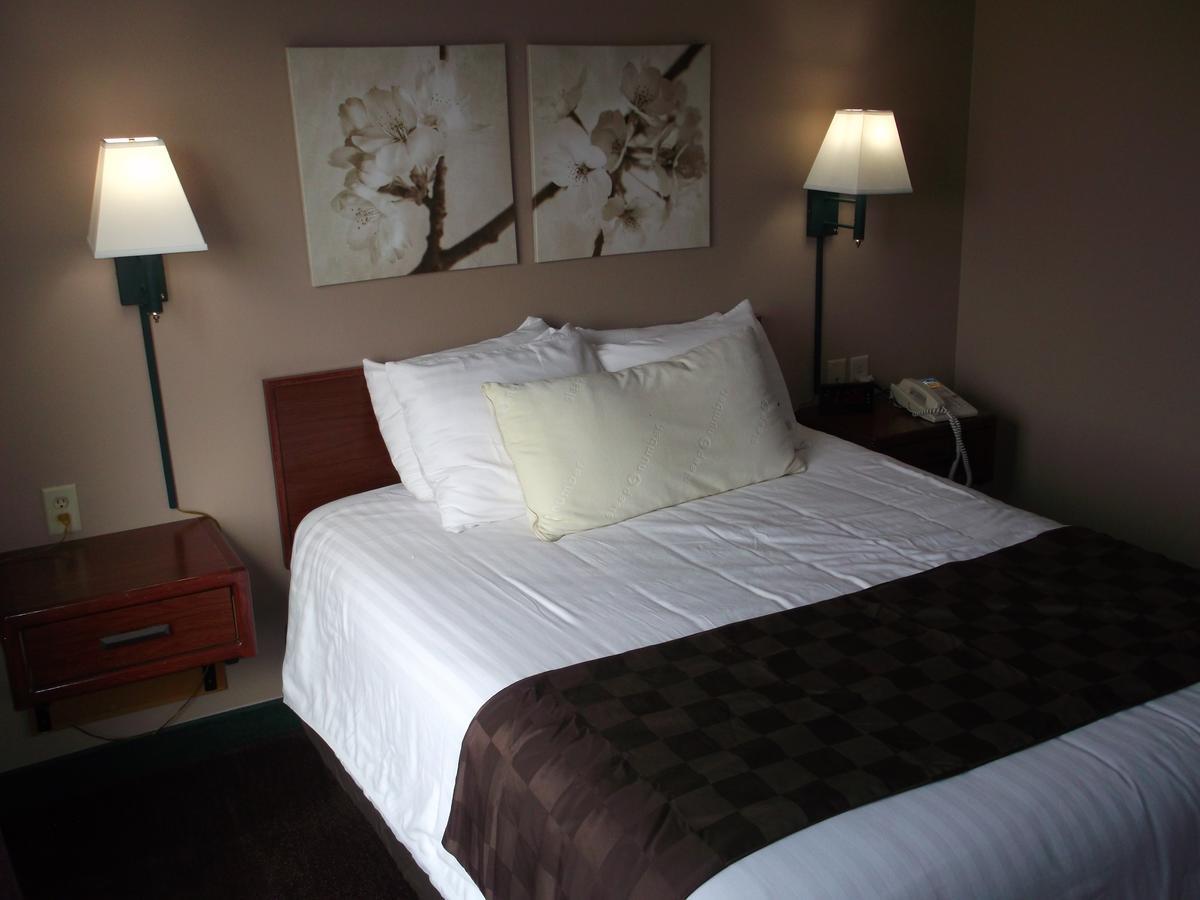 De Smet Super Deluxe Inn & Suites Экстерьер фото
